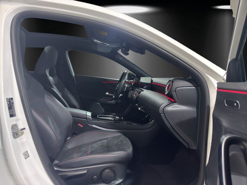 Mercedes-Benz A 180 2024