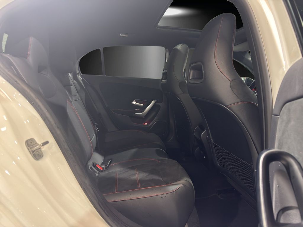 Mercedes-Benz A 180 2024