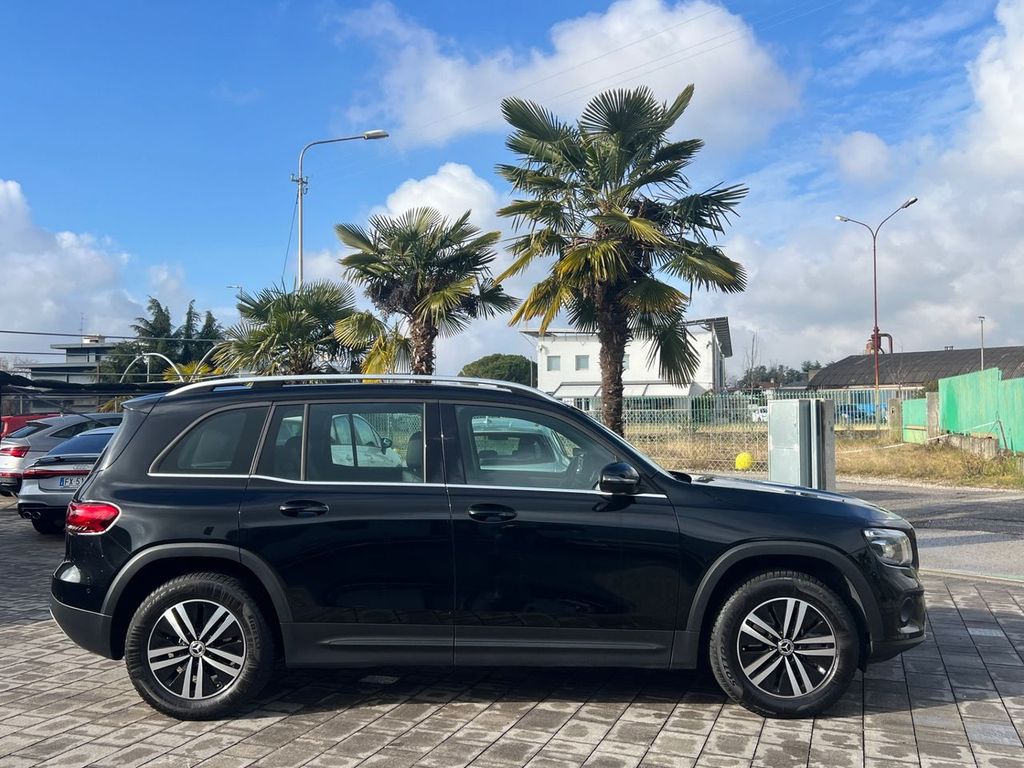 Mercedes-Benz GLB 200 2021