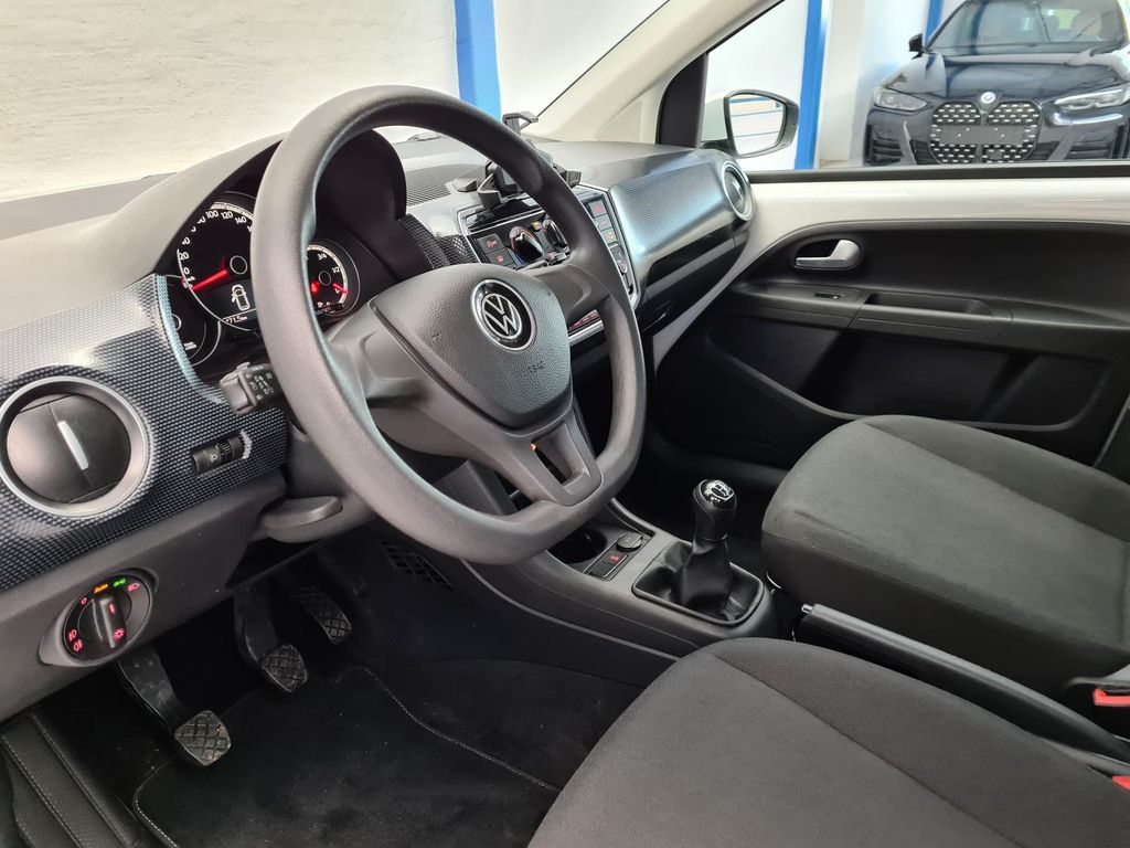 Volkswagen up! 2020
