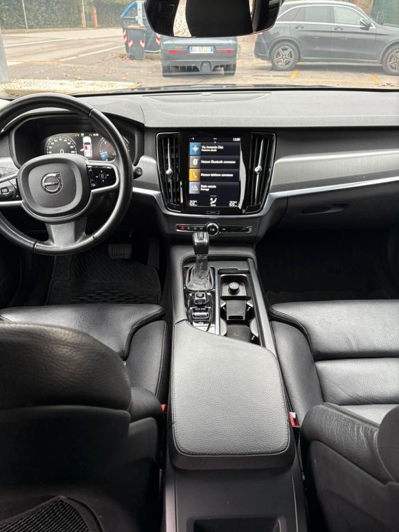 Volvo V90 2020