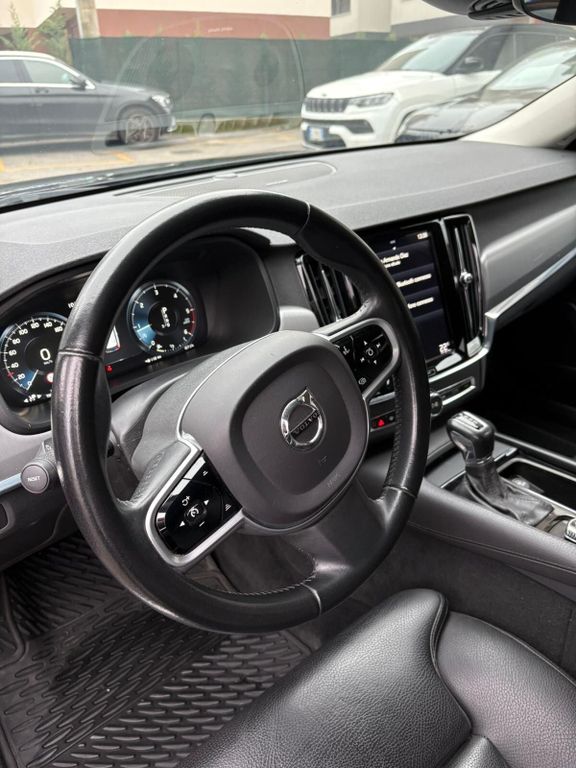 Volvo V90 2020