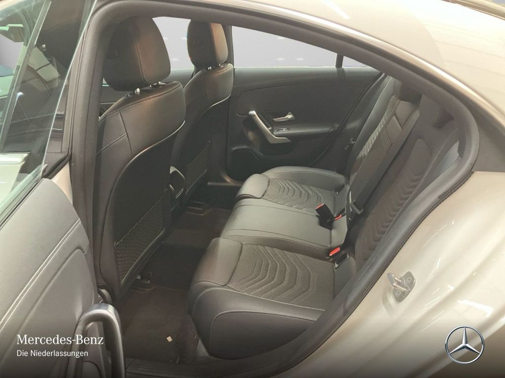Mercedes-Benz CLA 180 2025