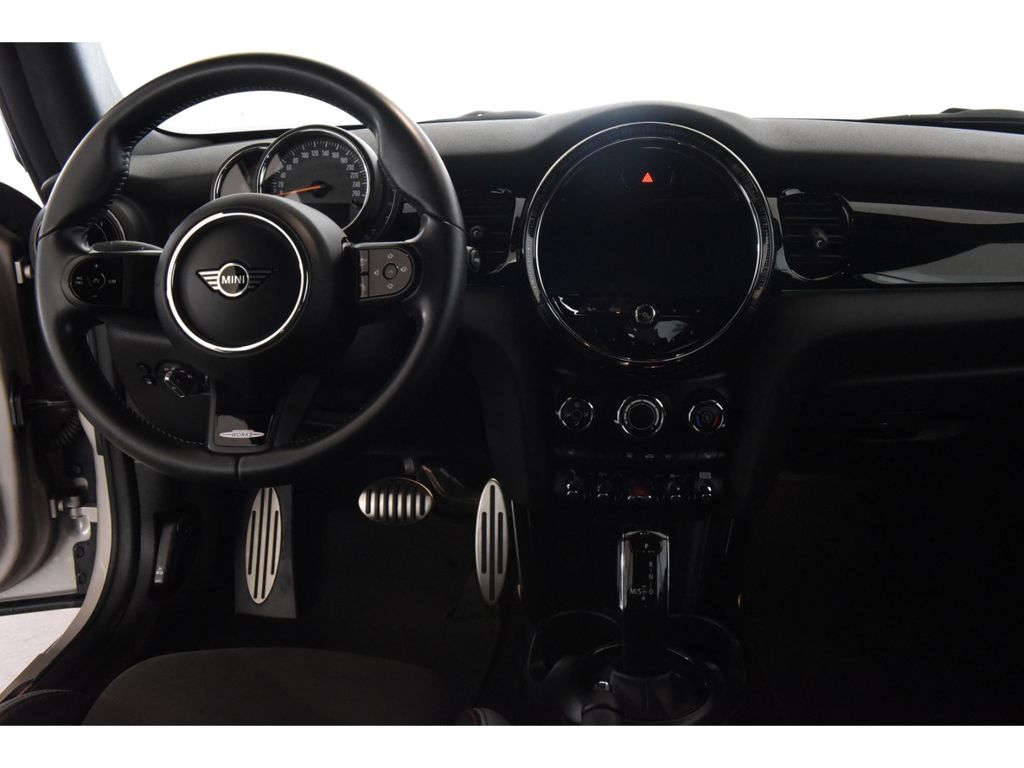 MINI Cooper Cabrio 2022