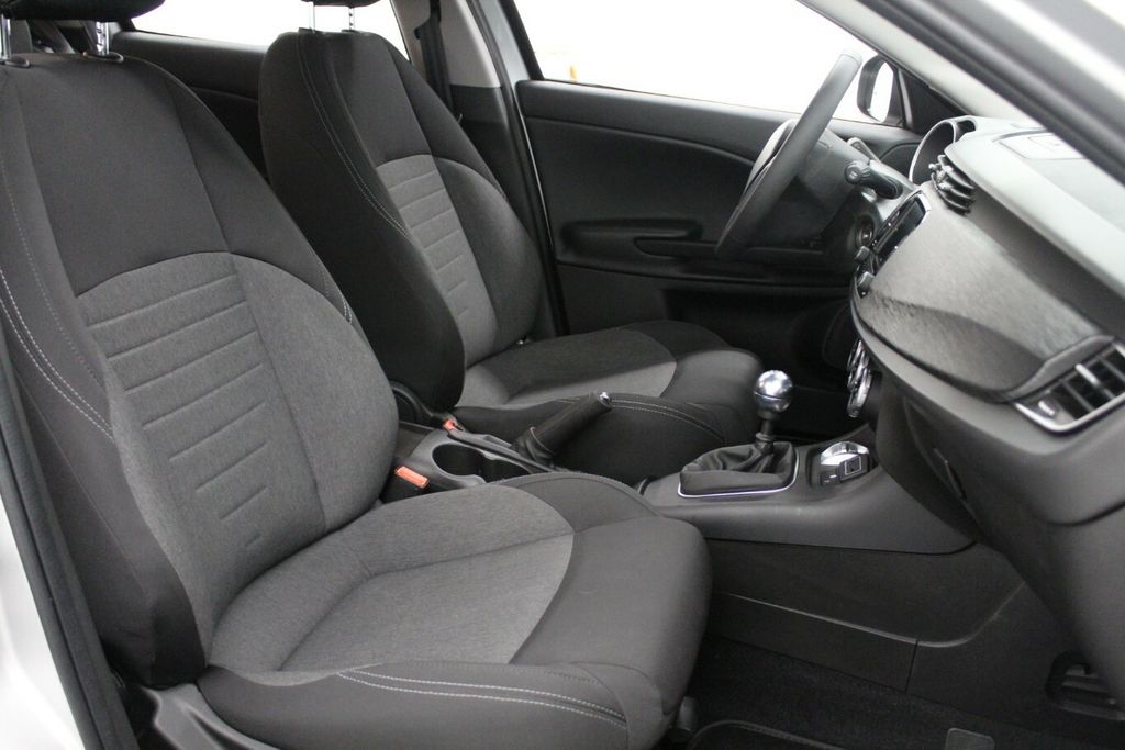 Alfa Romeo Giulietta 2021