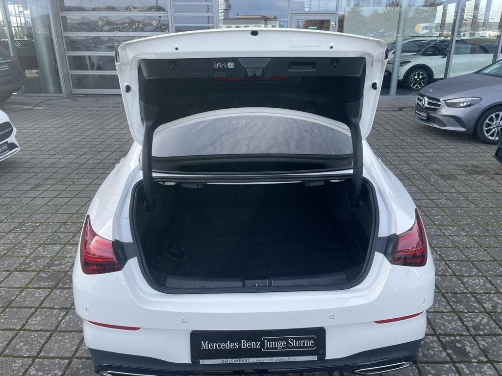 Mercedes-Benz CLA 180 2024