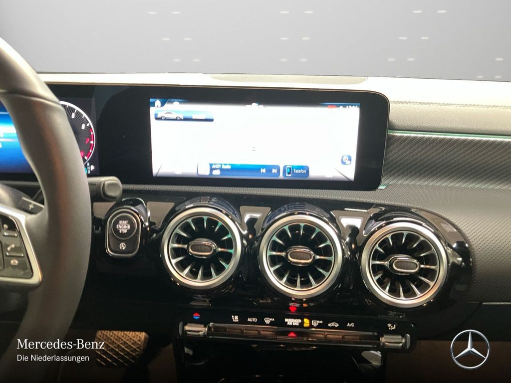 Mercedes-Benz CLA 180 2025
