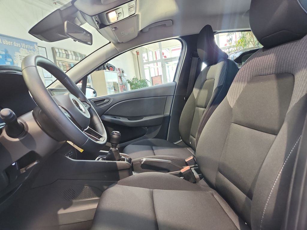 Mitsubishi Colt 2025