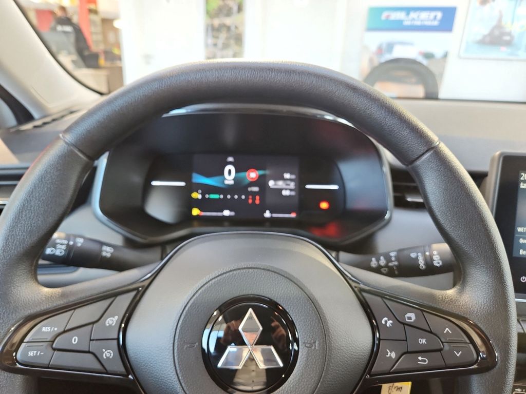 Mitsubishi Colt 2025