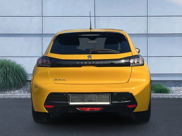 Peugeot 208 2021