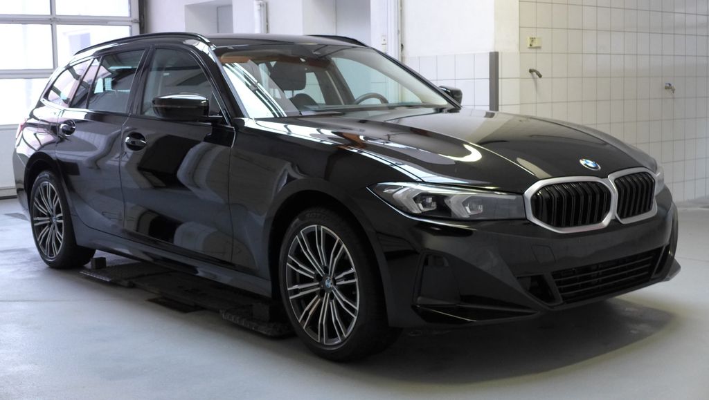 BMW 318 2024