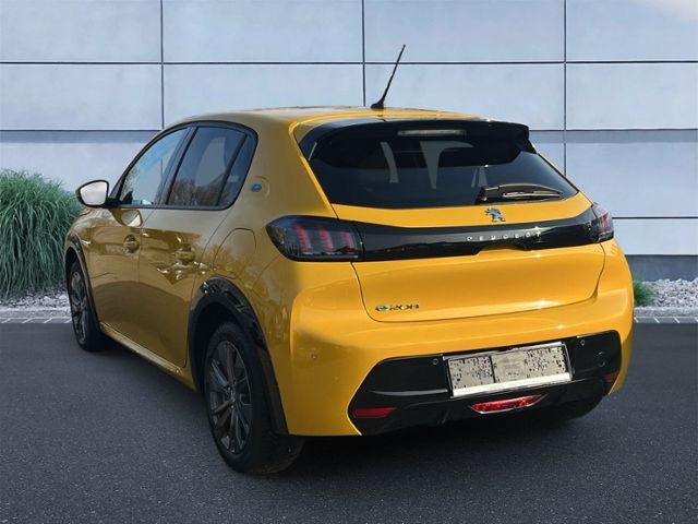 Peugeot 208 2021