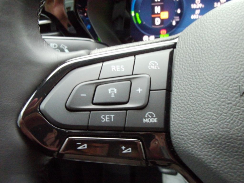 Ford Grand Tourneo 2025
