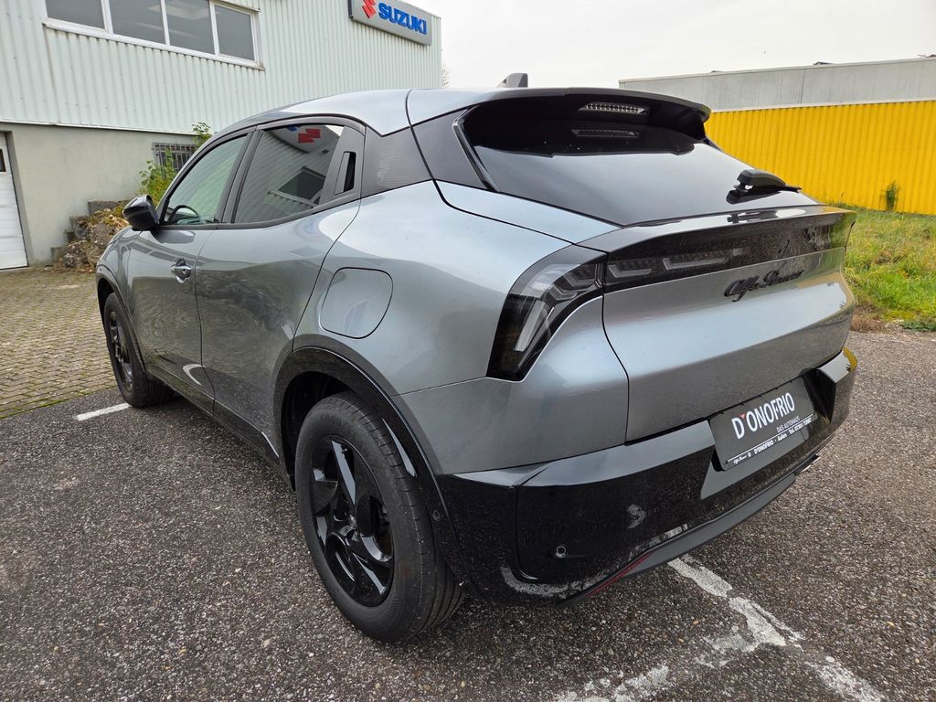 Alfa Romeo Junior 2025