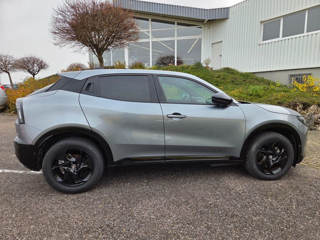 Alfa Romeo Junior 2025