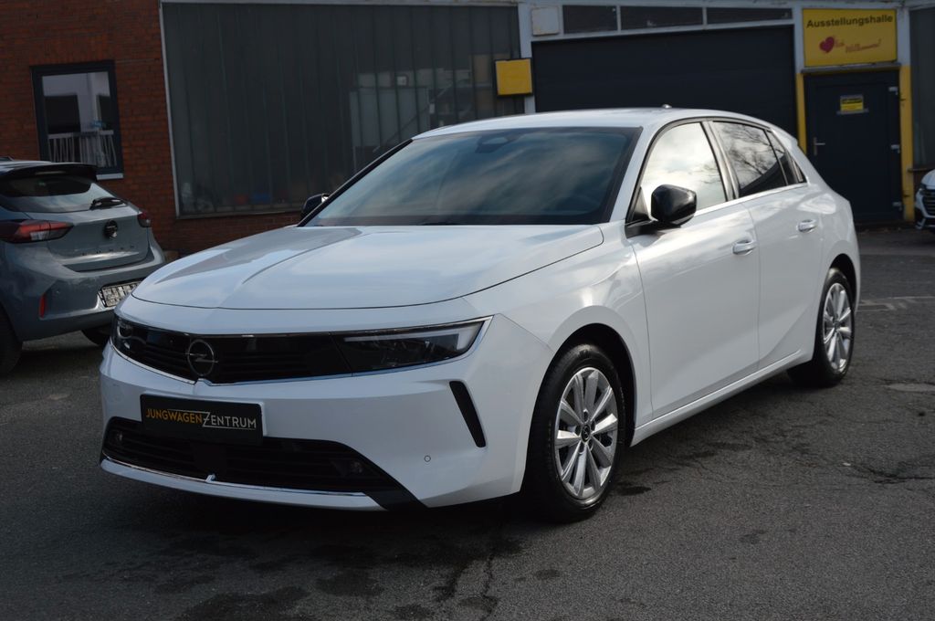 Opel Astra 2023