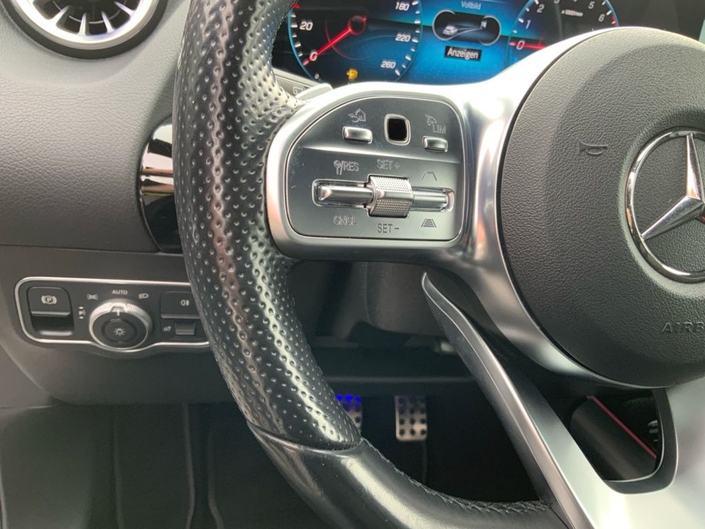 Mercedes-Benz GLA 250 2021