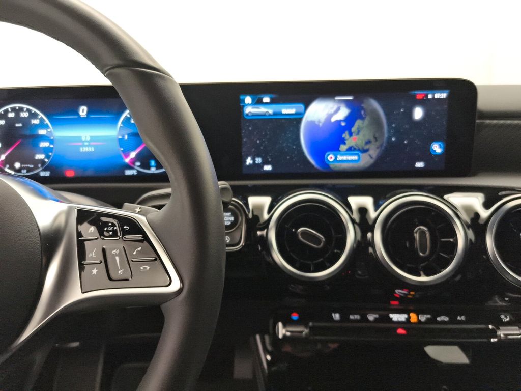 Mercedes-Benz A 180 2024