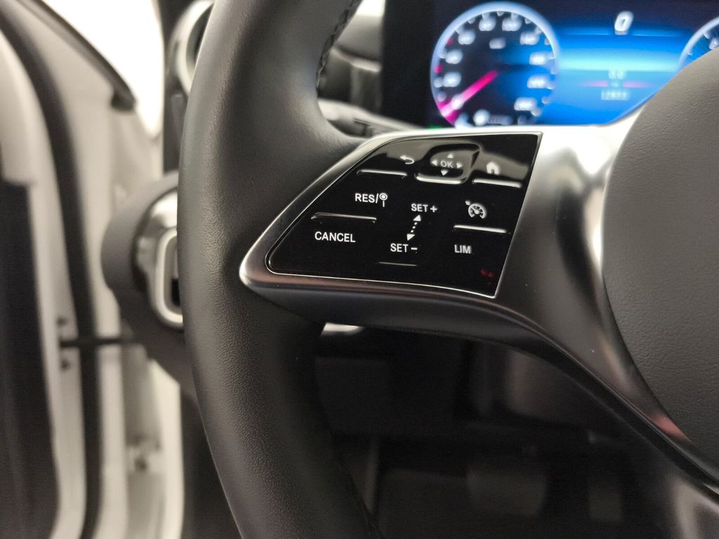 Mercedes-Benz A 180 2024