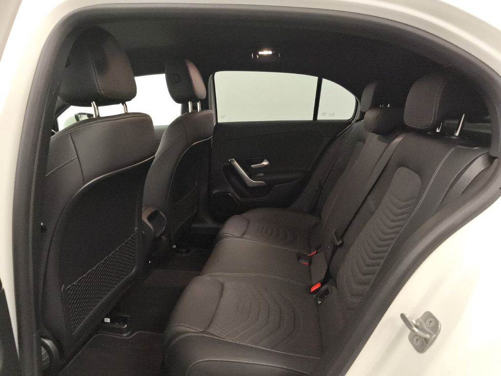 Mercedes-Benz A 180 2024