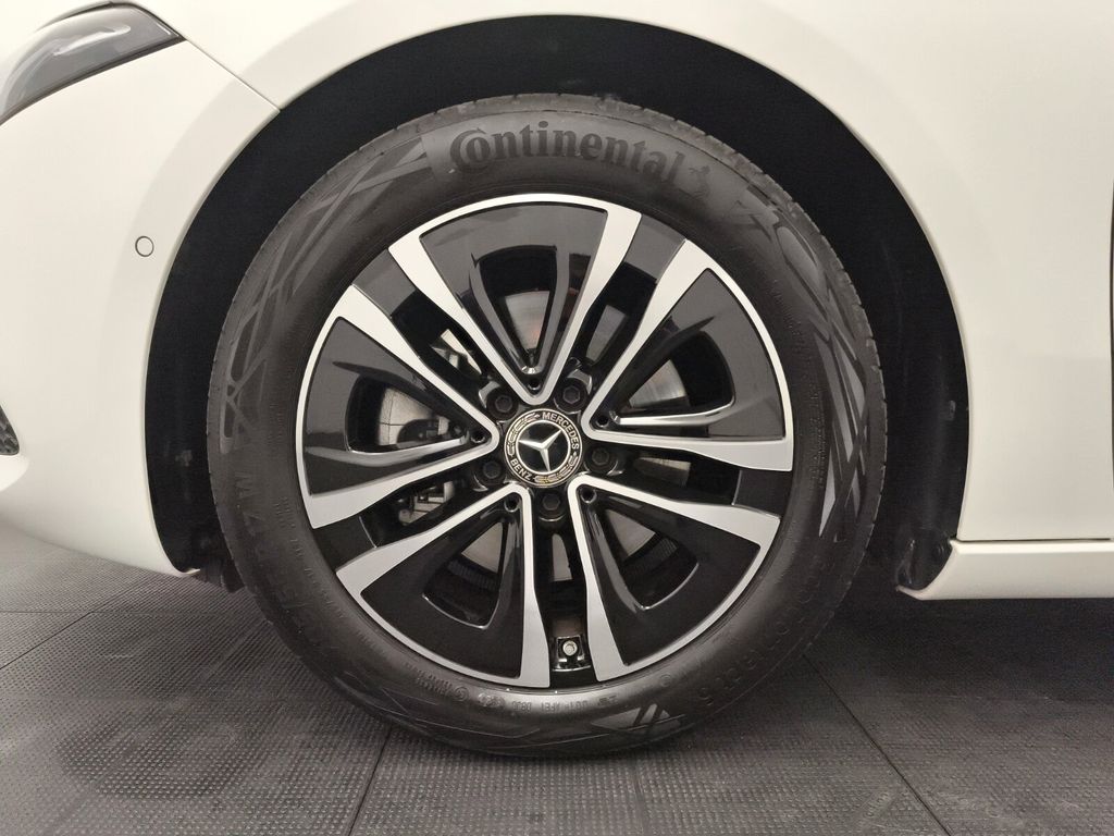 Mercedes-Benz A 180 2024
