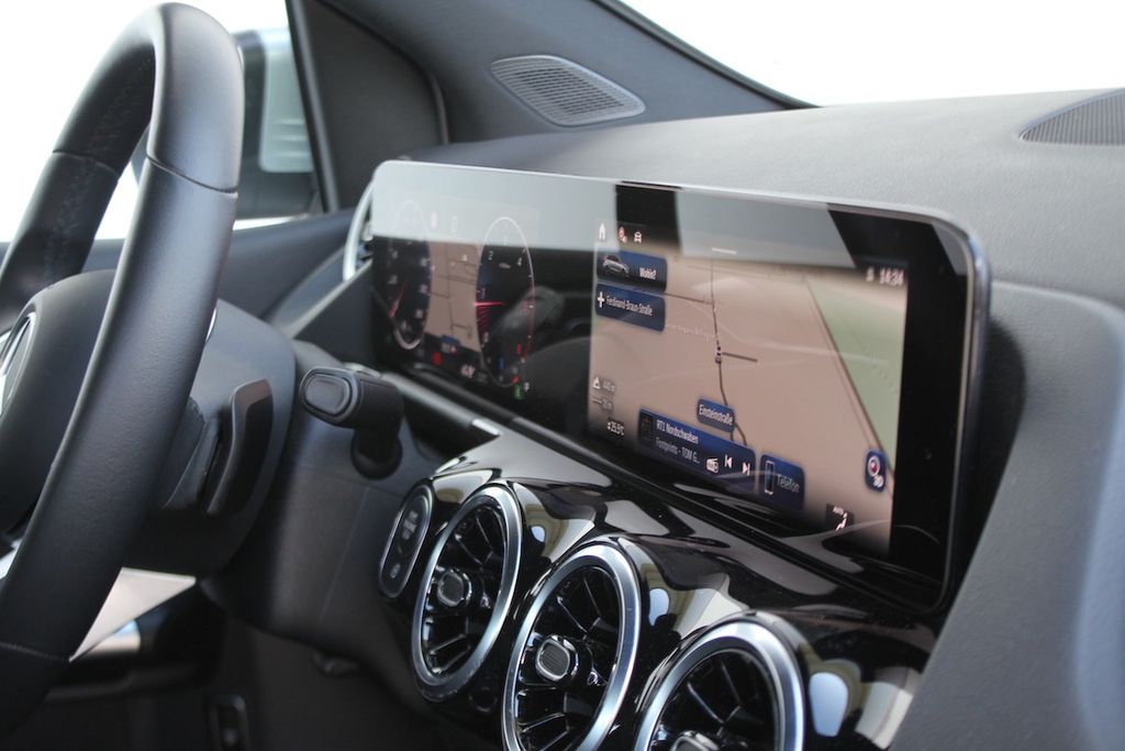 Mercedes-Benz B 180 2024