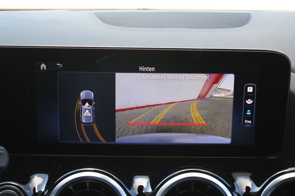 Mercedes-Benz B 180 2024