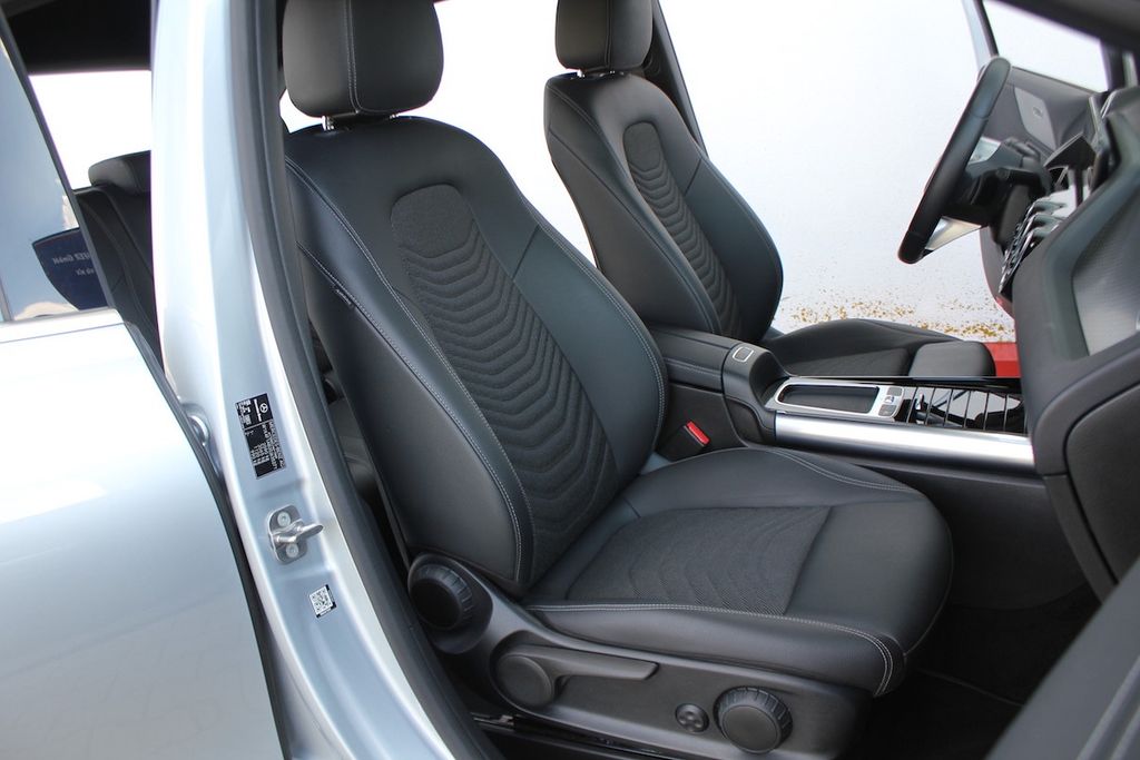 Mercedes-Benz B 180 2024