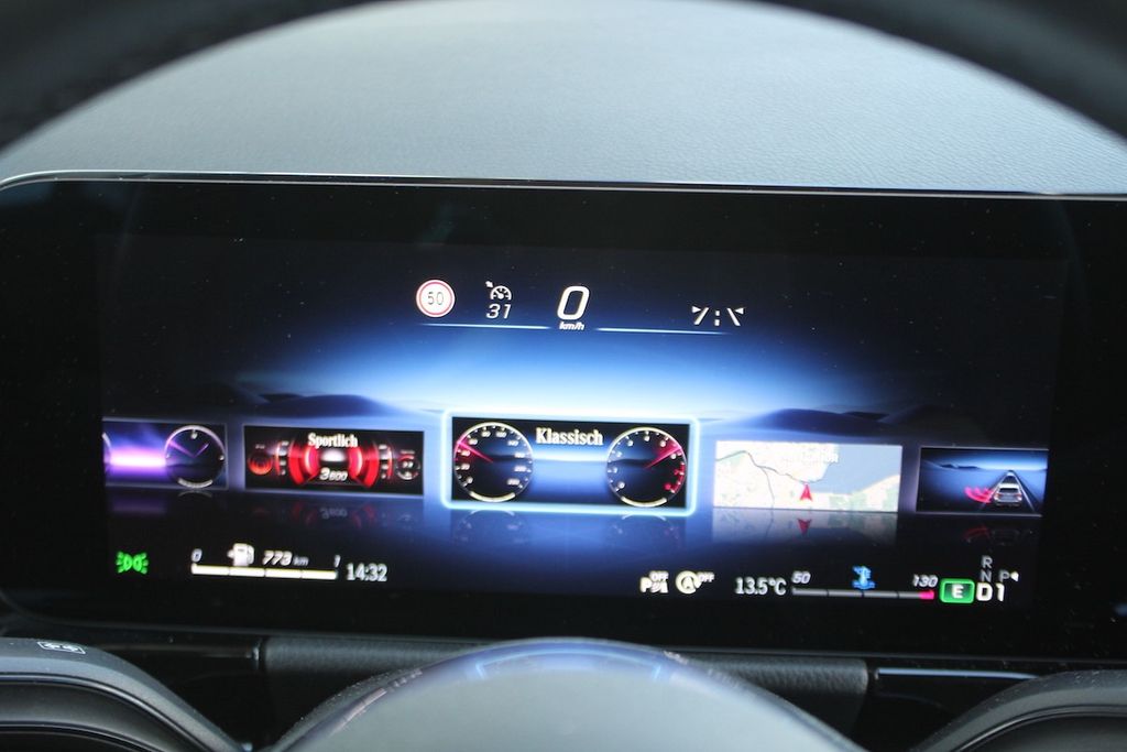 Mercedes-Benz B 180 2024