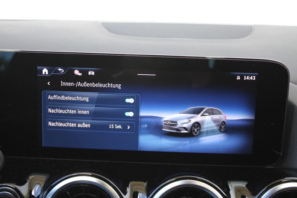 Mercedes-Benz B 180 2024