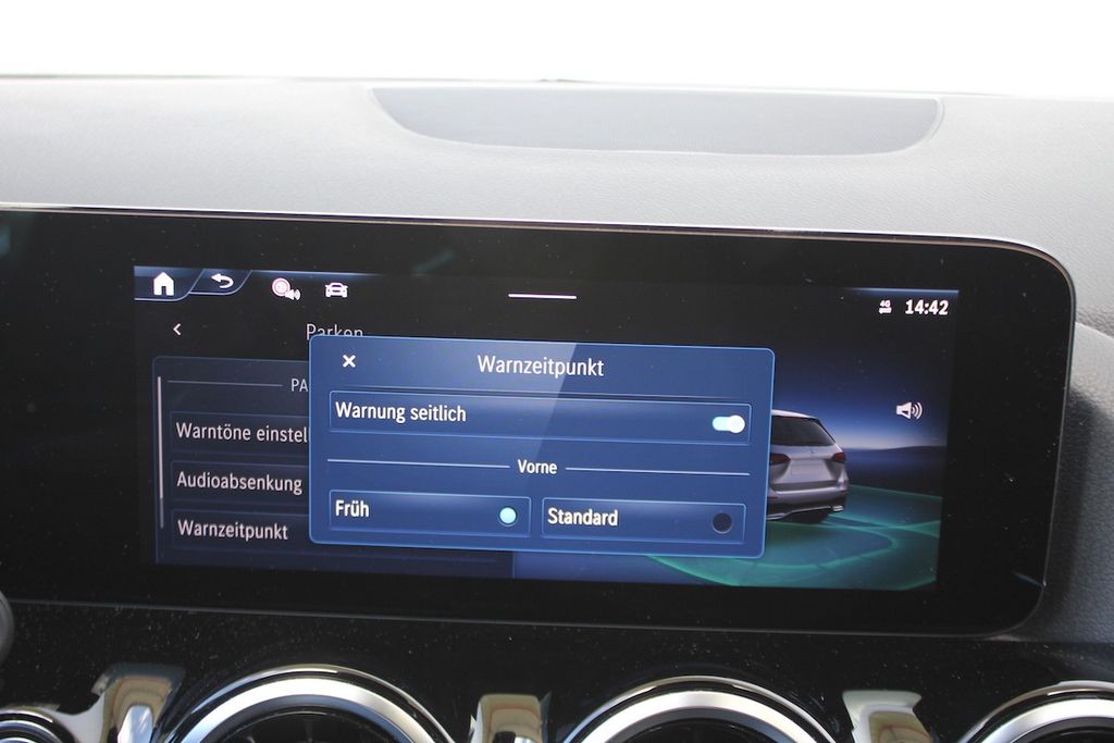 Mercedes-Benz B 180 2024