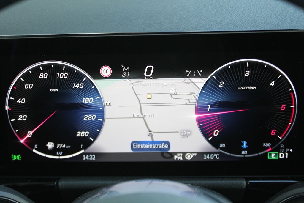 Mercedes-Benz B 180 2024