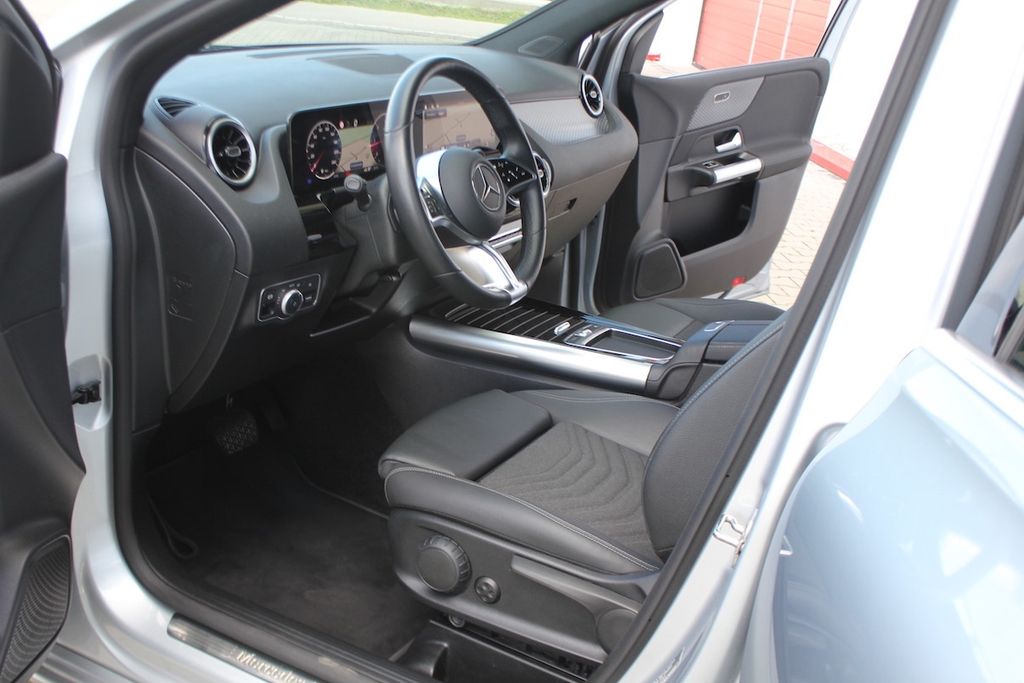 Mercedes-Benz B 180 2024