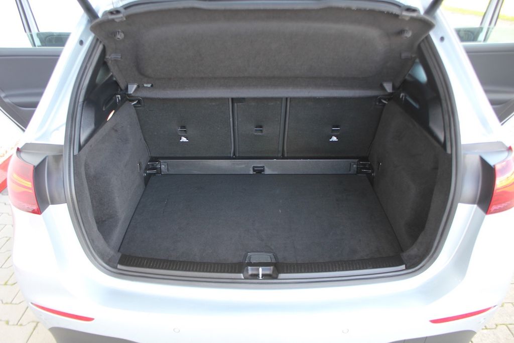 Mercedes-Benz B 180 2024