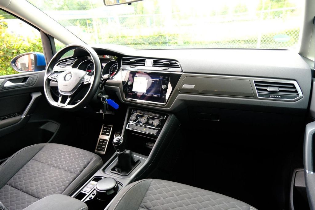 Volkswagen Touran 2019