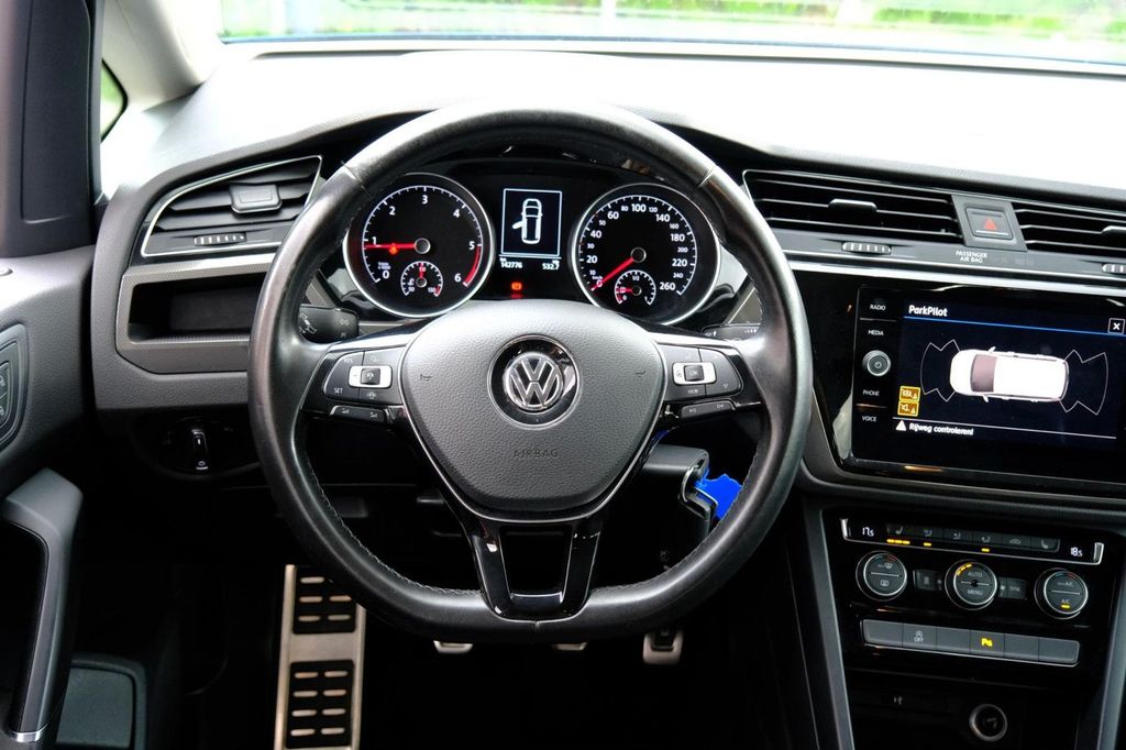 Volkswagen Touran 2019