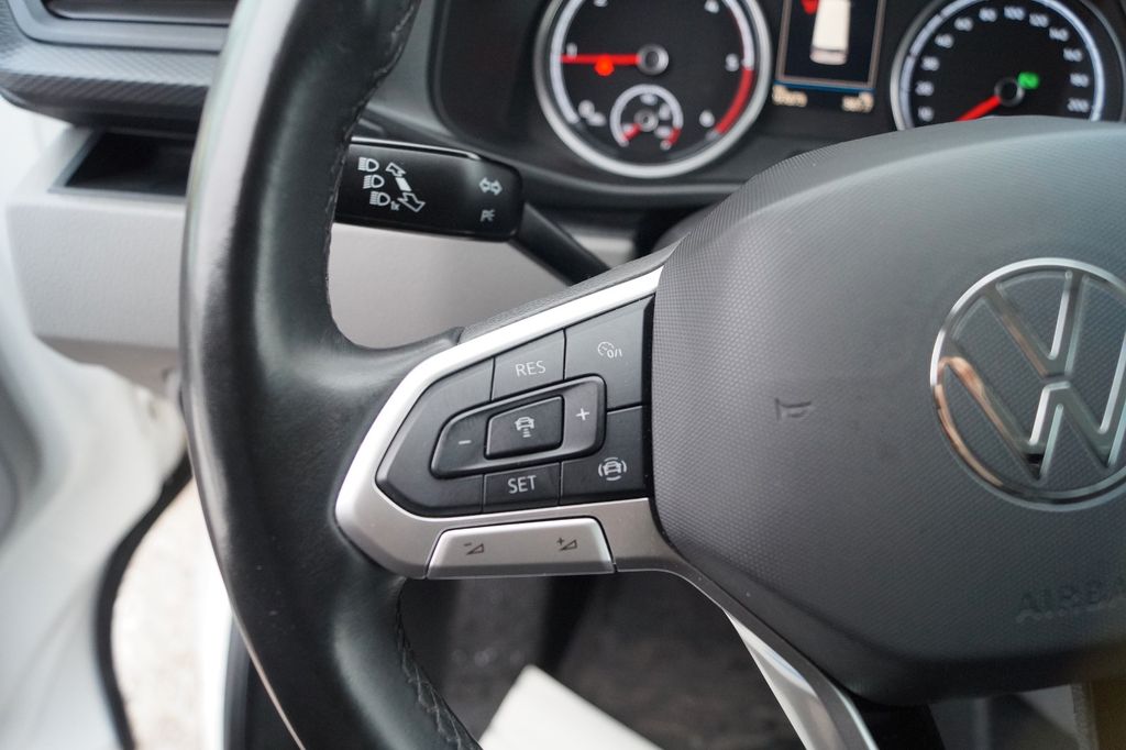 Volkswagen T6 Transporter 2024