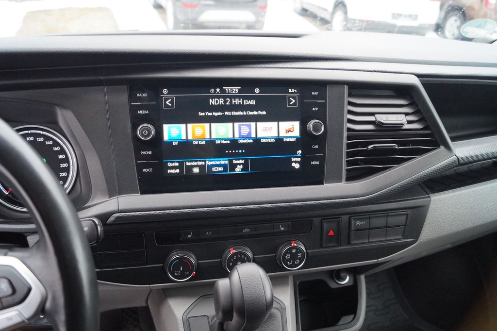 Volkswagen T6 Transporter 2024