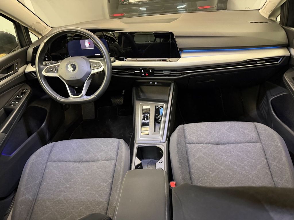 Volkswagen Golf 2021