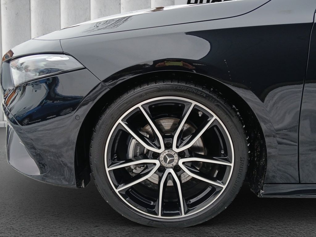 Mercedes-Benz A 200 2025