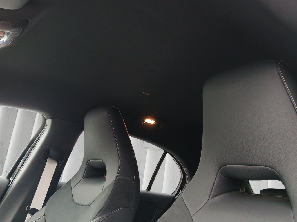 Mercedes-Benz A 200 2025