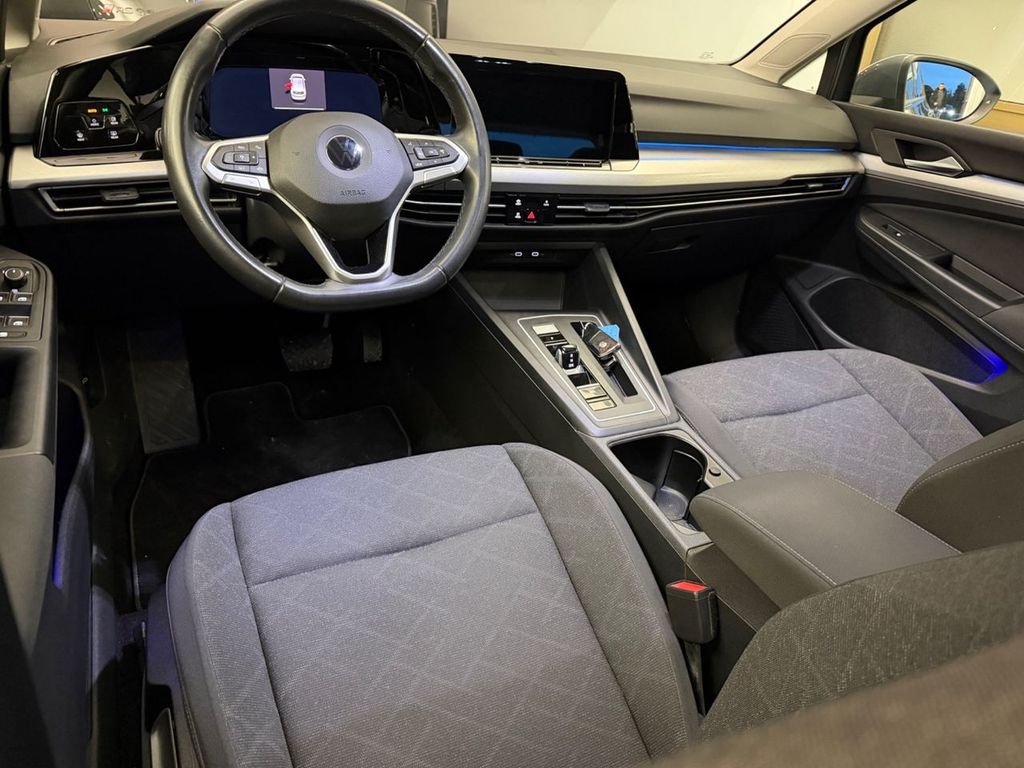 Volkswagen Golf 2021