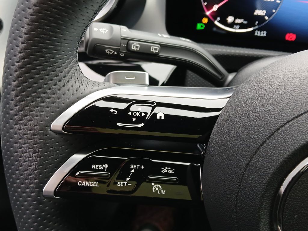 Mercedes-Benz A 200 2025