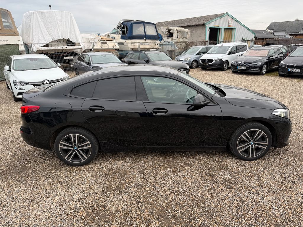 BMW 218 2021