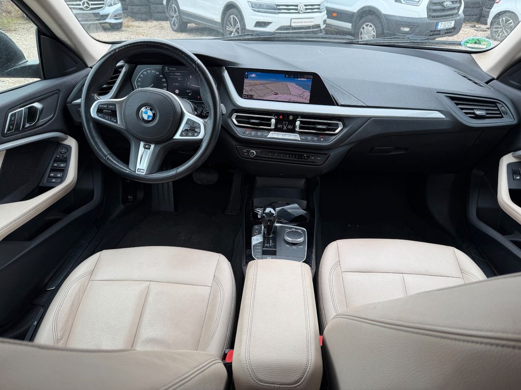 BMW 218 2021