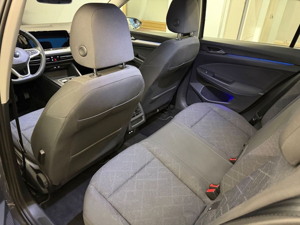 Volkswagen Golf 2021