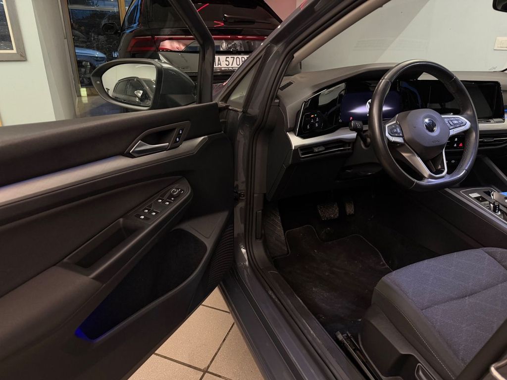 Volkswagen Golf 2021