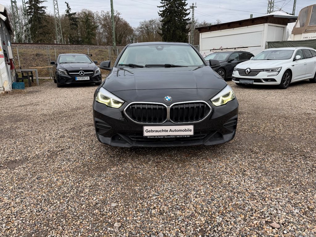 BMW 218 2021