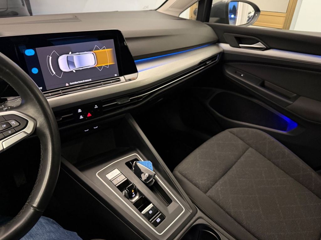 Volkswagen Golf 2021