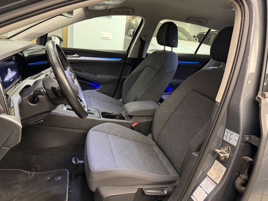 Volkswagen Golf 2021